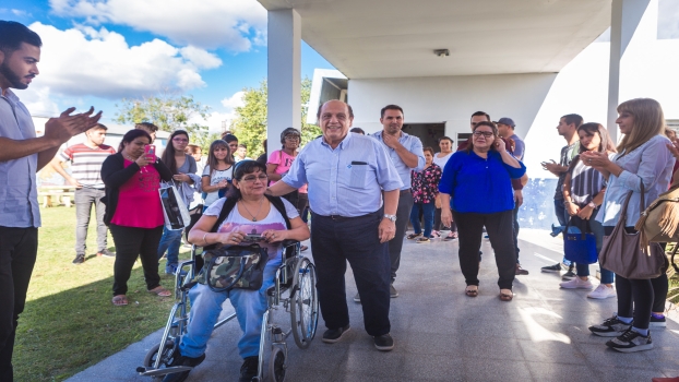 BERA SE INAUGURÓ UN AULA DE INFORMÁTICA EN EL CIC N° 33 DE PLÁTANOS (2)