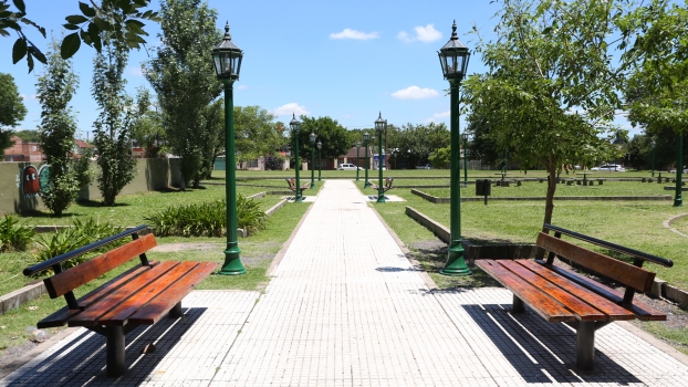 EE REMODELACIÓN DE PLAZAS EN MONTE GRANDE Y LUIS GUILLÓN 3