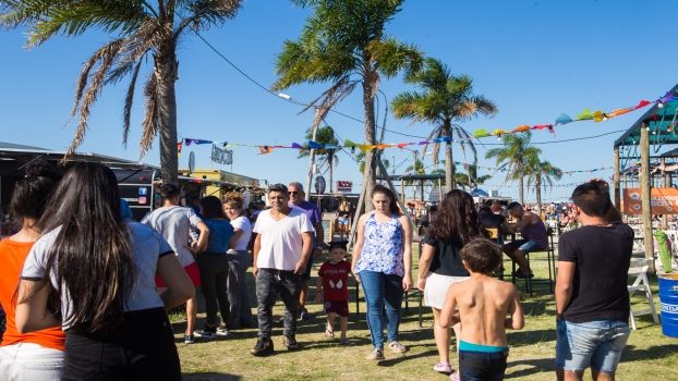 BERA LOS FOOD TRUCKS SIGUEN RECORRIENDO BERAZATEGUI (3)