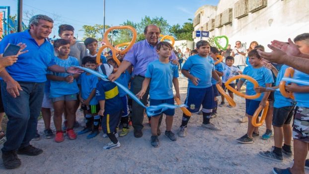 DÍA DE FIESTA PARA EL CLUB “VOLUNTAD” DEL BARRIO EL SOL 4