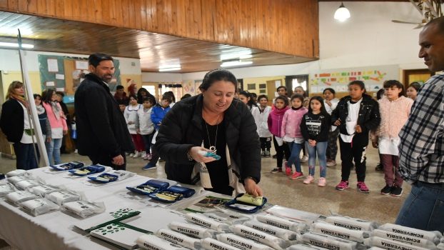 EE EL MUNICIPIO ENTREGÓ 170 PARES DE ANTEOJOS 1