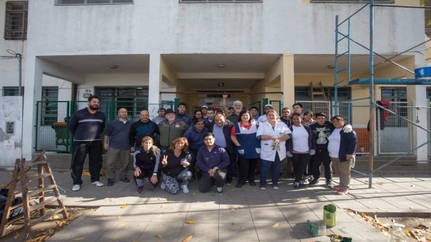 EMBELLECEN MÁS ESCUELAS DE BERAZATEGUI (2)