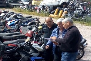 MGP- El Subsecretario de transporte Claudio Cambareri visitó el Playón de secuestros de Santa Paula