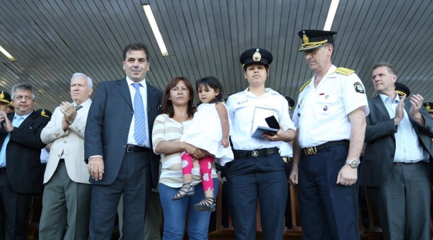 MS Ritondo - acto día de la Policía de la Provincia de Buenos Aires - Entrega de distinción (5)