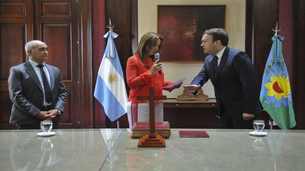 PCIA BS AS MARÍA EUGENIA VIDAL TOMÓ JURAMENTO A JOSÉ GRIPPO