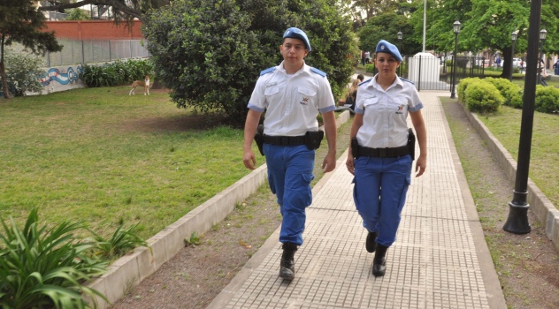 ee Policia local Guillon