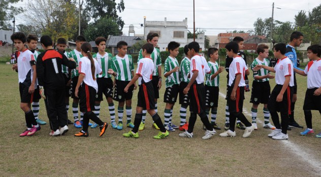 ee primer partido de fútbol infantil en torneos de AFA Club Social y Deportivo san Martín 13 abr 2014-55